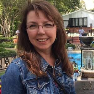 Meet your Posher, Valerie